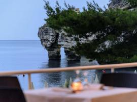 Baia Delle Zagare - Handwritten Collection，位于马蒂纳塔的带泳池的酒店