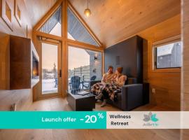Jolie Vie Wellness Retreat, Water Tiny Home #4，位于大瀑布的酒店