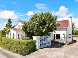 Mannin Lodge，位于巴利康尼利的酒店