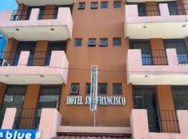 Hotel San Francisco，位于比亚埃尔莫萨卡洛斯&middot;罗维罗萨&middot;佩雷斯机场附近的酒店