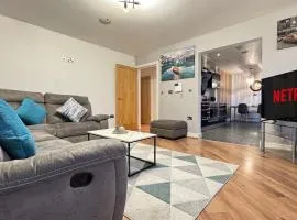 Spacious 2-Bedroom Duplex with Jacuzzi Bath and Free Gated Parking