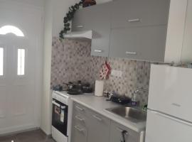 Το σπιτι στη Ρουγα，位于格洛萨的酒店