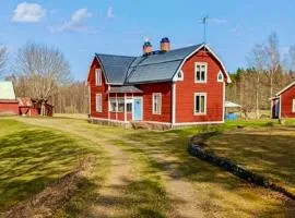 8 person holiday home in HÖGSBY