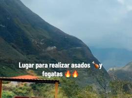 Glamping el Ed&eacute;n，位于Chunchi的带热水浴缸的酒店