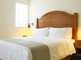 Casa Maria Boutique Hotel，位于圣卡洛斯的带泳池的酒店