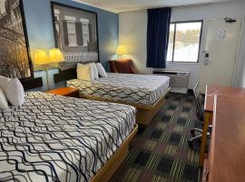 Sprucewood Inn，位于伊利里亚的酒店