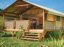 Bungalow toilé - Terrasse pour 5 personnes - API-1-52-1585，位于Long的酒店
