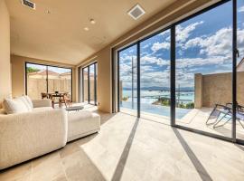 Kandor Resort Okinawa，位于今归仁村的酒店