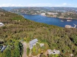 Family Cabin Close To Nature Near Lindesnes