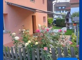 BnB LES OISEAUX, chez Lidia, 26m2 à 44m2, 2ème étage