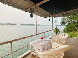 Tropical bay by Malpe - Udupi，位于乌杜皮的酒店