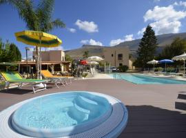 Hotel Oasi da Paolo，位于卡斯泰卢佐的酒店