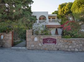 Irene Studios Patmos，位于斯科拉的酒店