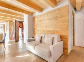 Boutique Alpine One-Bedroom by SupaStays - Via Lyssandrin 8