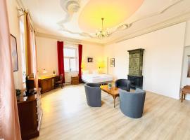 伦茨堡佩里霍夫郁金香酒店，位于伦茨堡的酒店