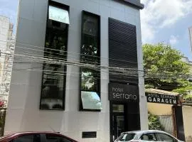 Hotel Serrano