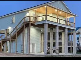 Salt Air Retreat Tranquil Waterfront Retreat Stunning Bay Views