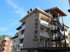 Hotel Rosa Purpurea，位于瓦尔达尼奥的酒店