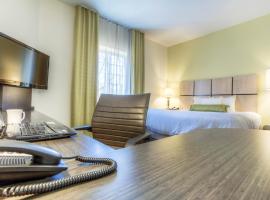 Candlewood Suites Mooresville Lake Norman,NC by IHG，位于穆尔斯维尔的酒店