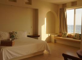 Hotel Estrella de Mar，位于兹波利特的酒店