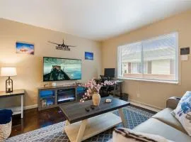 Akron 2 Bed 1 Bath Flight Themed Oasis Dog Friendly