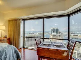 Free Parking Pool Harbor View Access Honolulu Gem!