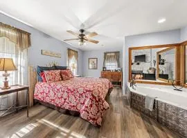 Texas Romance - Close to Luckenbach & Bar On Site