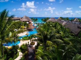 The Reef Coco Beach Resort & Spa- Optional All Inclusive，位于普拉亚卡门的酒店