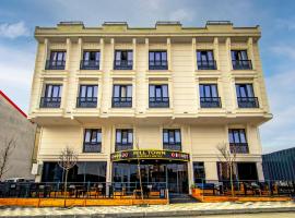 Hilltown Airport Hotel & Restaurant，位于Taşoluk的酒店
