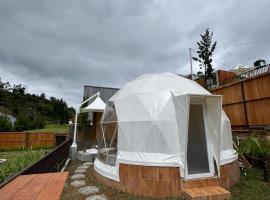 Aranyaka 1 Dome Glamping，位于Panjadakan的豪华帐篷