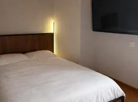 Kathryns apartment