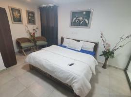 RESIDENCE ELSA Yamoussoukro，位于亚穆苏克罗的酒店