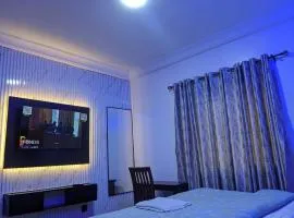 Essex Intercontinental Link Hotel