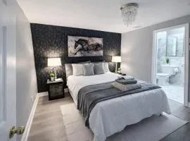 Stunning-Luxury-Cozy Private Suite In Ajax