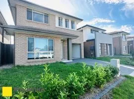 Relaxing 5BR House, 3 Bathrooms, Garden and BBQ