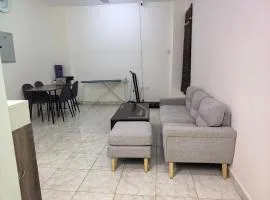 Catchy & Traveler-Friendly Room