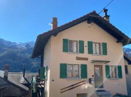 Chalet del Sole，位于Quinto的酒店