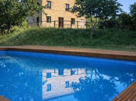 Tenuta Gran Bosco，位于Loro Piceno的木屋