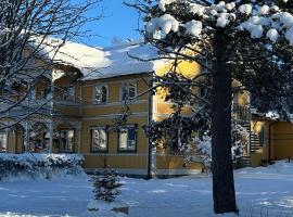 Lokatten Wärdshus，位于Los的酒店