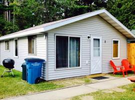 Cabin 2 | Headwater，位于Nevis的酒店