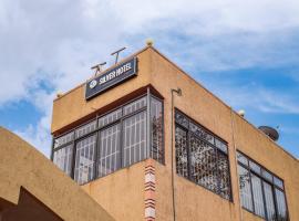 Hulcity silver hotel，位于Kyebando的酒店