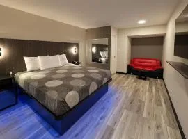 Star Inn & Suites