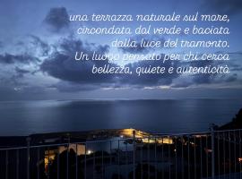 TENUTA TAURIANUM PanoramicHouse e PanoramicB&B，位于帕尔米的酒店