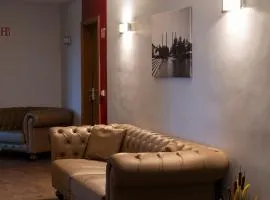 pale - Sleeping & Living