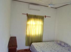 Habitaciones nancy，位于Bajo de Arenal的酒店