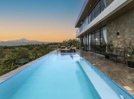 Villa 360，位于Calaca的酒店