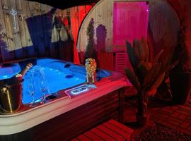 Ferienhaus Mefady J&uuml;nkerath，位于J&uuml;nkerath的Spa酒店