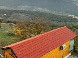 Akwakh Al-Kanz Huts Ajloun Jor