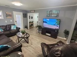 Cozy Cottage - Sleeps 8 - Close to the World Equestrian Center