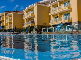 德尔马尔公寓，位于帕塔拉瓦卡的带泳池的酒店